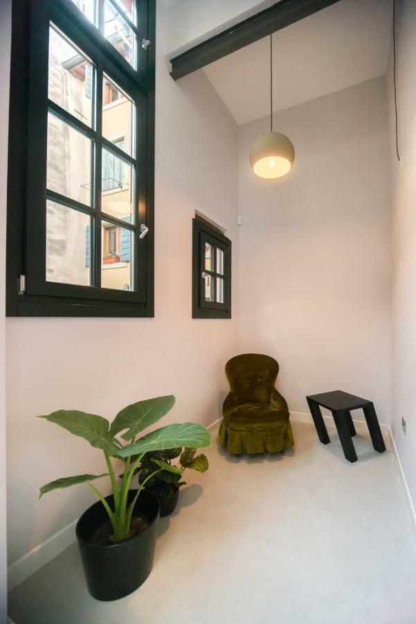 Amanti 11 Apartment *
